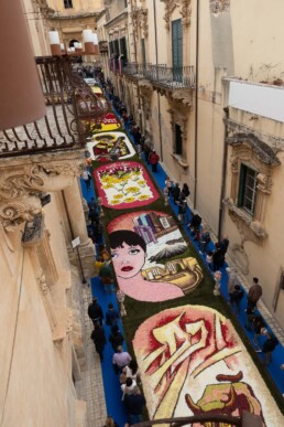 Bloemencorso in Noto